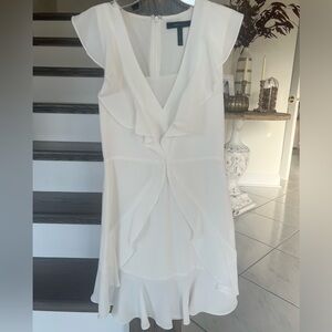 BCBGMAXAZRIA WHITE DRESS
